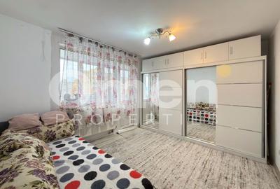 Apartament cu 4 camere semidecomandat, mobilat în Decebal