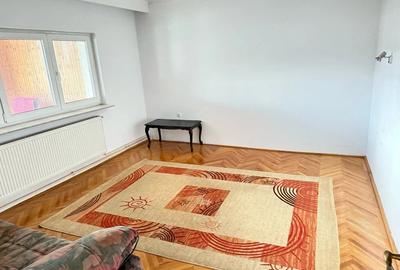 Casă cu 10 camere cu Teren 1200 Mp în Central - 9