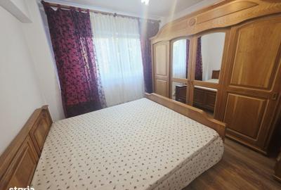 Apartament cu 3 camere decomandat în Griviței