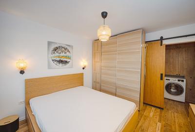 Apartament cu 3 camere semidecomandat, mobilat în Titan