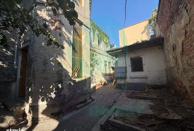 Apartament cu 4 camere în Vitan