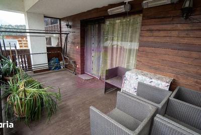 Apartament cu 4 camere decomandat în Clăbucet