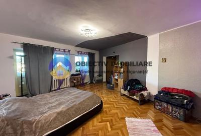 Garsonieră decomandată, mobilată în 1 Mai - 1