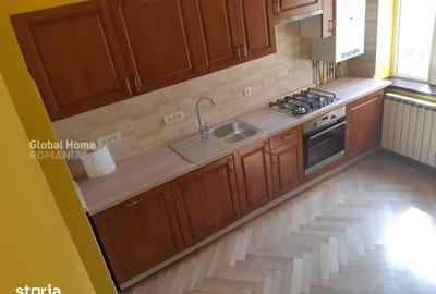Apartament cu 3 camere semidecomandat în Eminescu