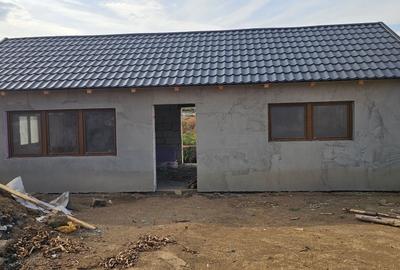 Casă cu 2 camere în Cordău