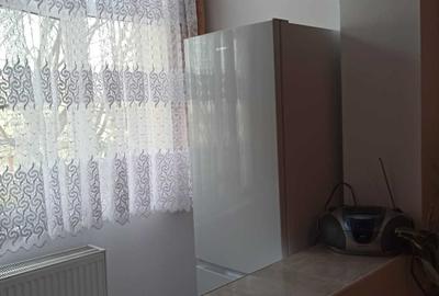 Garsonieră decomandată în 13 Decembrie