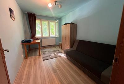 Apartament cu 4 camere semidecomandat în Podu Roș - 4