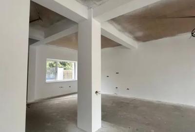 Casă cu 5 camere cu Teren 300 Mp în Primo - 10