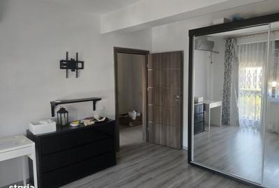 Casă cu 4 camere semidecomandat în Central