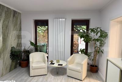 Casă cu 4 camere în Ultracentral