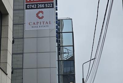 Spațiu comercial, de 130 mp, în Central