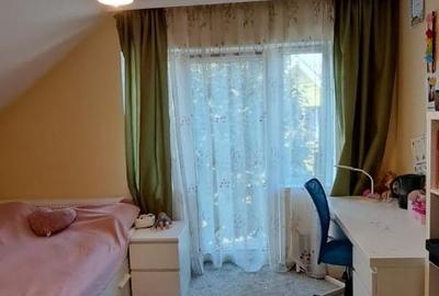 Casă cu 7 camere cu Teren 400 Mp în Semicentral