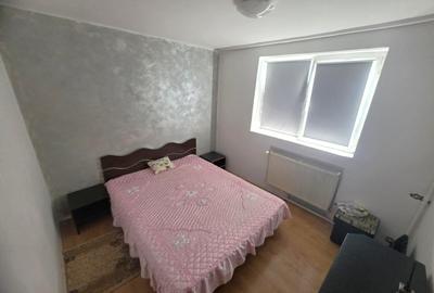 Apartament semidecomandat în Drumul Taberei