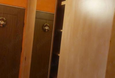 Garsonieră decomandată în Lipovei