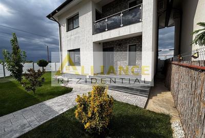 Casă individuală cu 4 camere decomandat cu Canalizare în Berceni