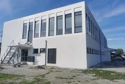 Spațiu comercial, de 1,400 mp, în Central - 3