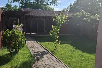 Casă cu Teren 300 Mp în Central - 4