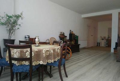Casă cu 3 camere cu Teren 2116 Mp în Porumbeni - 1