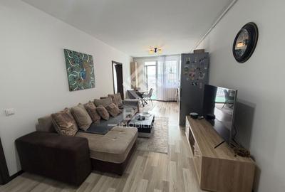Apartament cu 3 camere decomandat în Centura