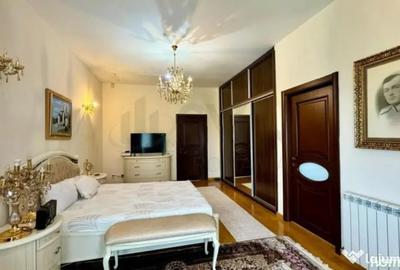 Casă cu 6 camere cu Teren 960 Mp în Iancu Nicolae