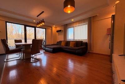 Apartament cu 3 camere decomandat, mobilat în Central