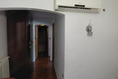 Apartament cu 3 camere decomandat în E3 - 3