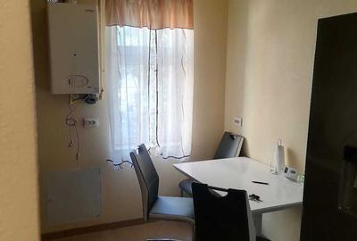 Apartament cu 2 camere semidecomandat în Central - 1