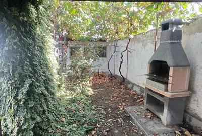 Casă cu 2 camere cu Teren 220 Mp în Schela