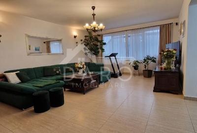Casă cu 7 camere cu Teren 400 Mp în Central - 9