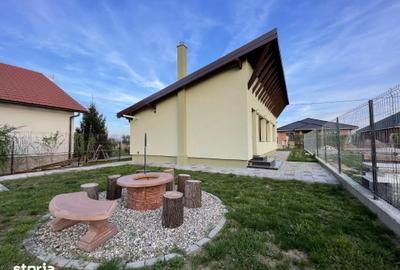 Casă cu 3 camere cu Teren 350 Mp în Central