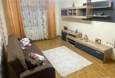 Apartament cu 3 camere decomandat în Central - 2