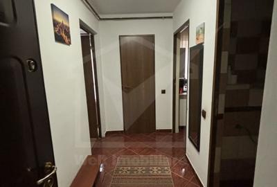 Garsonieră decomandată, mobilată în Între Lacuri - 3