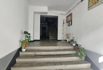 Apartament cu 3 camere decomandat în Central - 4