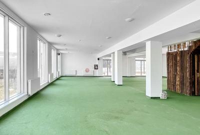 Spațiu comercial, de 1,800 mp, în 13 Decembrie - 1