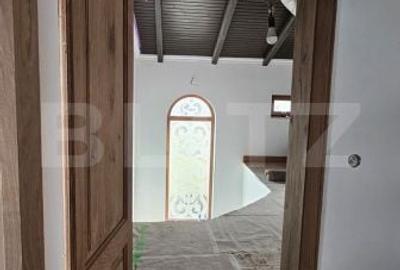 Casă cu 5 camere cu Teren 1000 Mp în Central - 2
