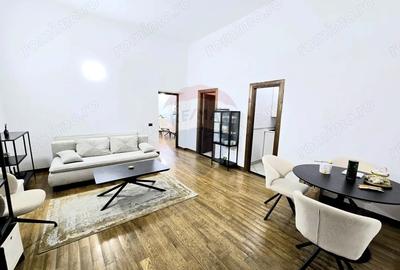 Spațiu comercial, de 100 mp, în Central