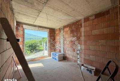 Casă cu 6 camere cu Teren 950 Mp în Valea Aurie - 7