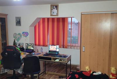 Garsonieră decomandată în Confecții - 4