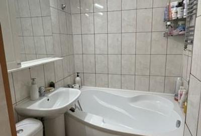 Apartament cu 2 camere decomandat în Drumul Taberei