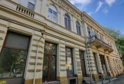 Casă individuală cu 60 camere cu Canalizare în P-ța Universității - 3