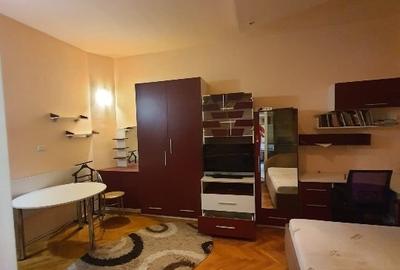 Garsonieră nedecomandată, mobilată în Sinaia - 1