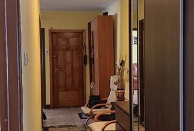 Apartament cu 3 camere decomandat în Central - 3