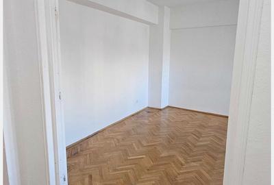 Apartament cu 4 camere în Unirii - 3