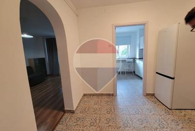 Apartament cu 2 camere semidecomandat, mobilat în Moșilor