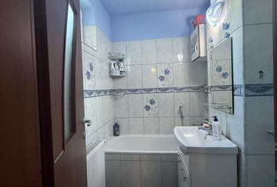 Apartament cu 3 camere semidecomandat în Gării - 2