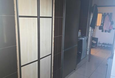 Apartament cu 3 camere decomandat în Titulescu
