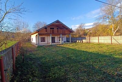 Casă individuală cu 4 camere cu Teren 700 Mp în Unirii Centru - 1