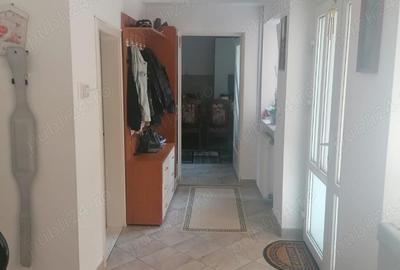 Casă cu 3 camere cu Teren 125 Mp în Central - 1