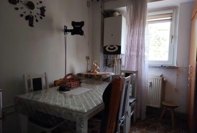 Apartament cu 3 camere decomandat în Lăpuș - 9