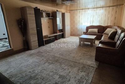 Casă cu 3 camere în Valu lui Traian